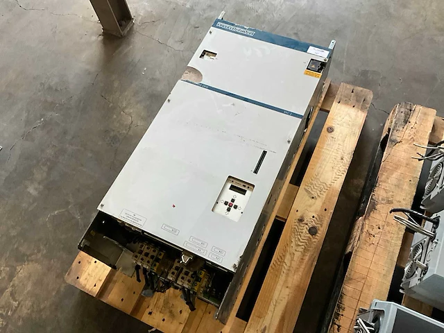 Indramat rac 2.3-250-380-a frequentieregelaar - afbeelding 1 van  6
