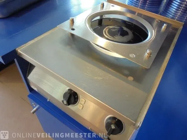 Inductie kookplaat 5kw 400v mkn, d38300, rvs, bouwjaar 2011 - afbeelding 6 van  8