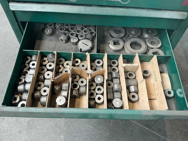 Indumasch - hp 750 cnc/z - punch nibbling machines - 1999 - afbeelding 7 van  18