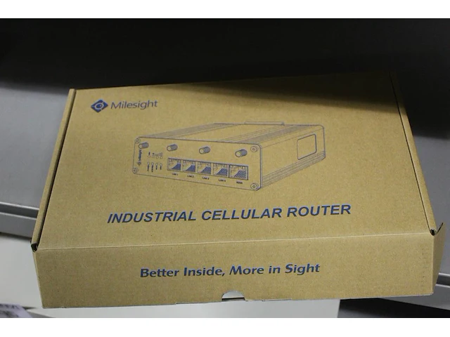Industrial cellular router milesight type ur35-l04eu-p-w - afbeelding 2 van  2