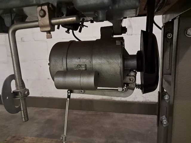 Industrie naaimachine , brother, db-b714-3 - afbeelding 9 van  10