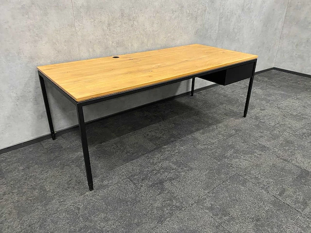 Industrieel bureau 200x90 - in hoogte instelbaar - afbeelding 7 van  14