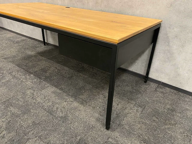 Industrieel bureau 200x90 - in hoogte instelbaar - afbeelding 10 van  14