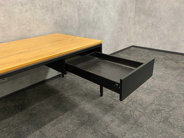 Industrieel bureau 200x90 - in hoogte instelbaar - afbeelding 11 van  14