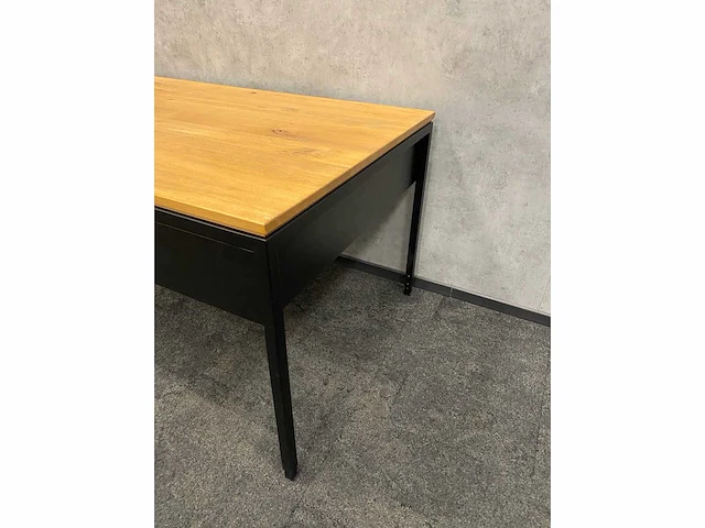Industrieel bureau 200x90 - in hoogte instelbaar - afbeelding 12 van  14