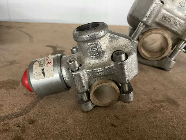Industriële afsluiters (2x) - afbeelding 3 van  5