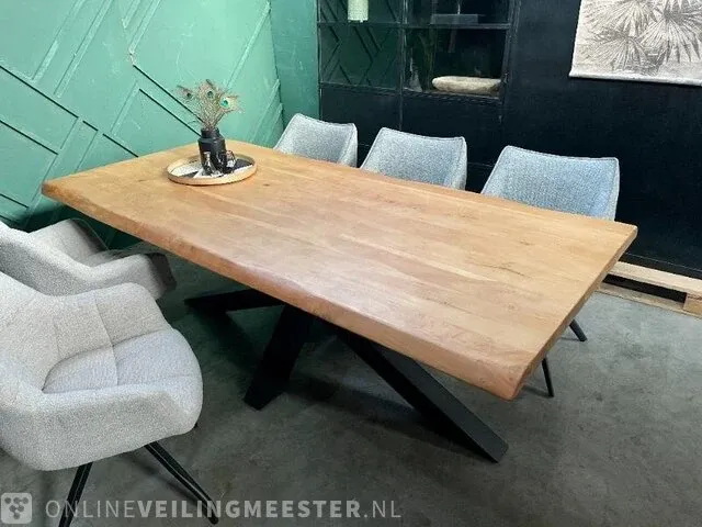 Industriële boomstamtafel met kruispoot toff, teak / zwart, bouwjaar 2023 - afbeelding 2 van  7