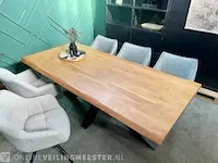 Industriële boomstamtafel met kruispoot toff, teak / zwart, bouwjaar 2023 - afbeelding 7 van  7