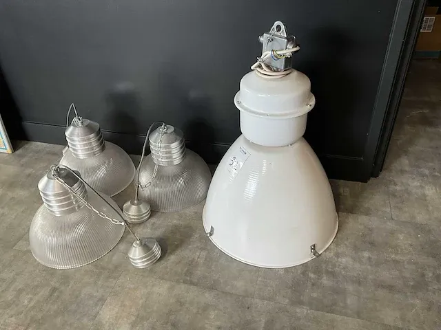 Industriële hanglampen (4x) - afbeelding 1 van  6