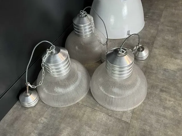 Industriële hanglampen (4x) - afbeelding 3 van  6
