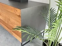 Industriële lange tv-meubel van teak en staal tower living, pandora, teak / antraciet - afbeelding 4 van  16