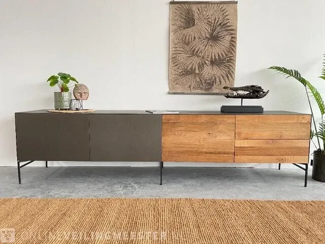 Industriële lange tv-meubel van teak en staal tower living, pandora, teak / antraciet - afbeelding 1 van  16