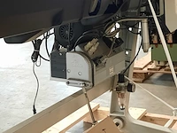 Industriële naaimachine op tafel, durkopp adler, k467 990096 467-65-fa-373, 1995 - afbeelding 4 van  14