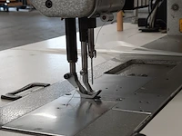 Industriële naaimachine op tafel, durkopp adler, k467 990096 467-65-fa-373, 1995 - afbeelding 5 van  14