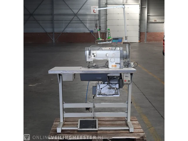 Industriële naaimachine pfaff, 1420 - afbeelding 1 van  17