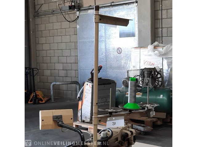 Industriële naaimachine pfaff, 650 - afbeelding 12 van  15