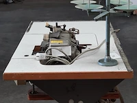 Industriële naaimachine - afbeelding 11 van  17