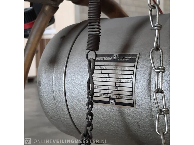 Industriële naaimachine - afbeelding 8 van  17