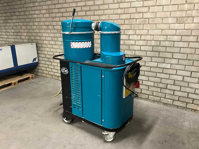 Industriële nat/droog stofzuiger - afbeelding 10 van  15