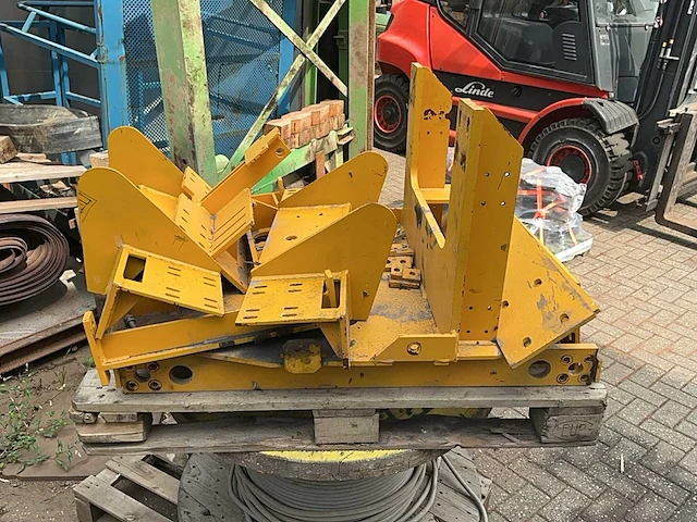 Industriële robot onderdelen steenklem voor bakstenen industrie - afbeelding 2 van  4