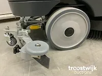 Industriële schrobzuigmachine - afbeelding 4 van  23