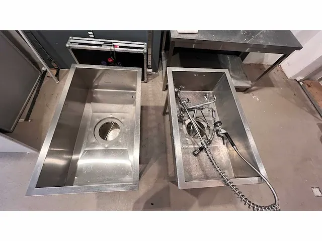 Industriele spoelbak (2x) - afbeelding 3 van  4