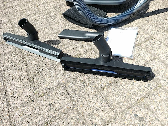 Industriële stofzuiger nat en droogzuiger 80 liter - afbeelding 9 van  10