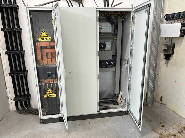 Industriële transformatorinstallatie - afbeelding 1 van  13
