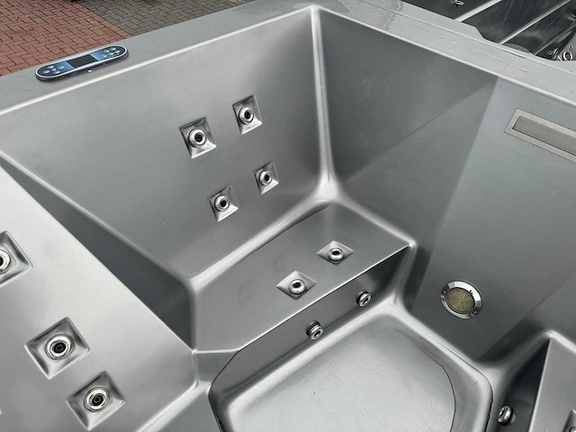 Infinitas 15 persoons dubbele cabine jacuzzi / zwemspa en buitenspa - afbeelding 4 van  34