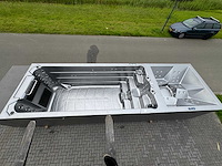 Infinitas 15 persoons dubbele cabine jacuzzi / zwemspa en buitenspa - afbeelding 31 van  34