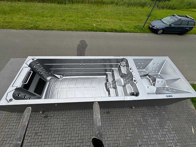 Infinitas 15 persoons dubbele cabine jacuzzi / zwemspa en buitenspa - afbeelding 6 van  34