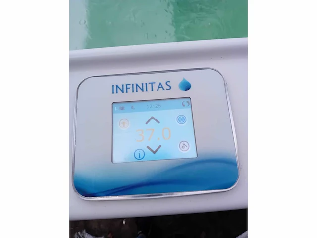 Infinitas 15 persoons jacuzzi en zwemspa - afbeelding 8 van  44
