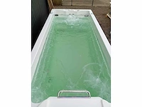 Infinitas 15 persoons jacuzzi en zwemspa - afbeelding 11 van  44