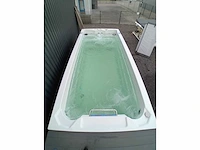 Infinitas 15 persoons jacuzzi en zwemspa - afbeelding 14 van  44