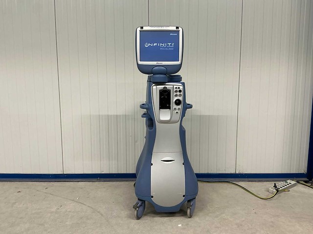 Infiniti - vision - phacoemulsifier - afbeelding 1 van  5