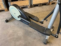 Infiniti fitness systems crosstrainer - afbeelding 2 van  4
