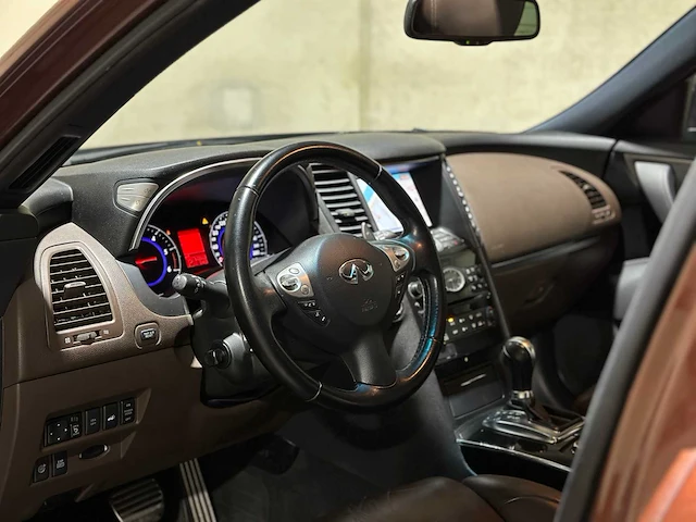 Infiniti fx 30d gt premium 238pk 2012, 92-zkp-3 - afbeelding 11 van  43