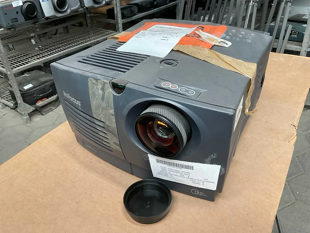 Infocus 620 litepro projector - afbeelding 1 van  7