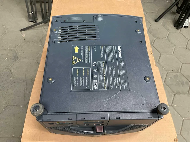 Infocus 620 litepro projector - afbeelding 6 van  7
