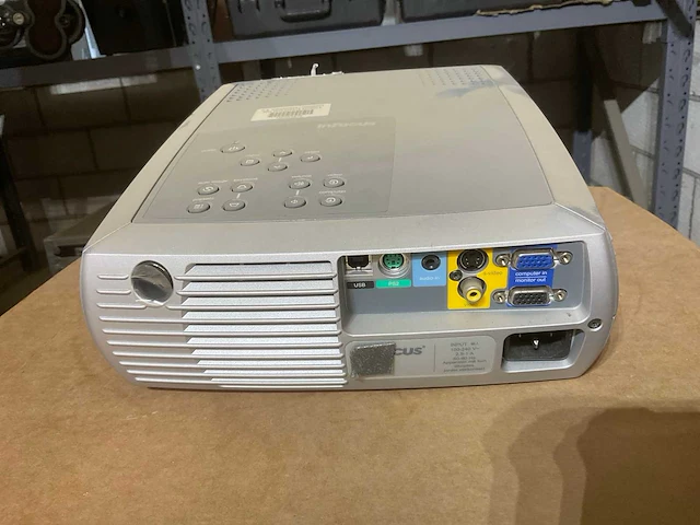 Infocus lp250 projector - afbeelding 3 van  6