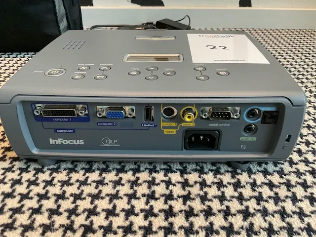 Infocus lp600 dlp projector - afbeelding 5 van  8