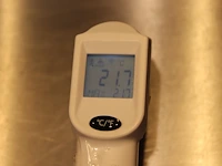 Infrarood thermometer nisbets. - afbeelding 2 van  2