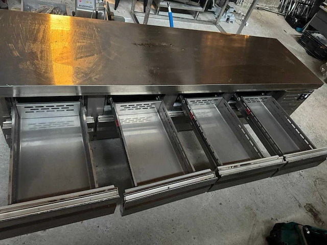 Infrico msg2400 koelwerkbank - afbeelding 2 van  4