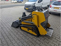 Infront - skidster - minishovel - schranklader - rupsbanden - afbeelding 2 van  2
