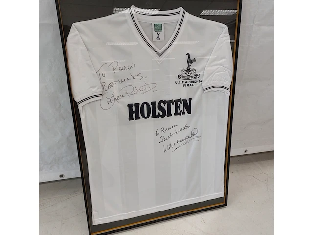 Ingelijst " tottenham hotspur " shirt u.e.f.a final 1983-84 - afbeelding 3 van  9