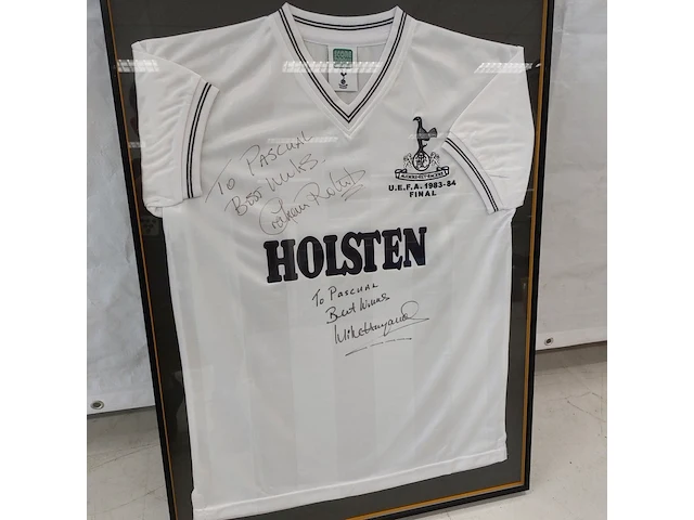 Ingelijst " tottenham hotspur " shirt u.e.f.a final 1983-84 - afbeelding 3 van  9