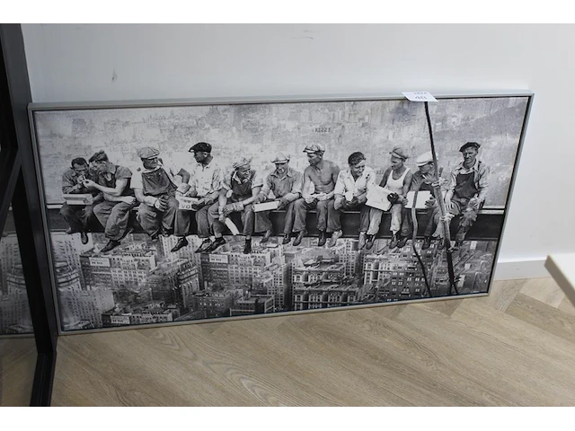 Ingelijste prent op doek. afmeting 122 x 63 cm. - afbeelding 1 van  2