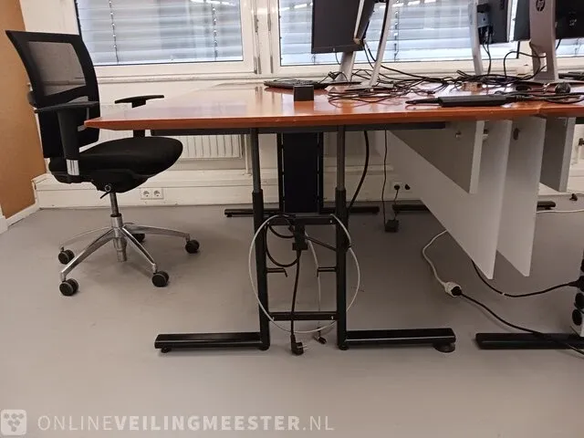 Inhoud directie kamer - afbeelding 11 van  33