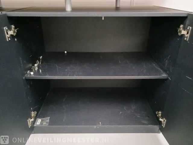 Inhoud directie kamer - afbeelding 24 van  33