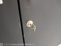 Inhoud directie kamer - afbeelding 26 van  33